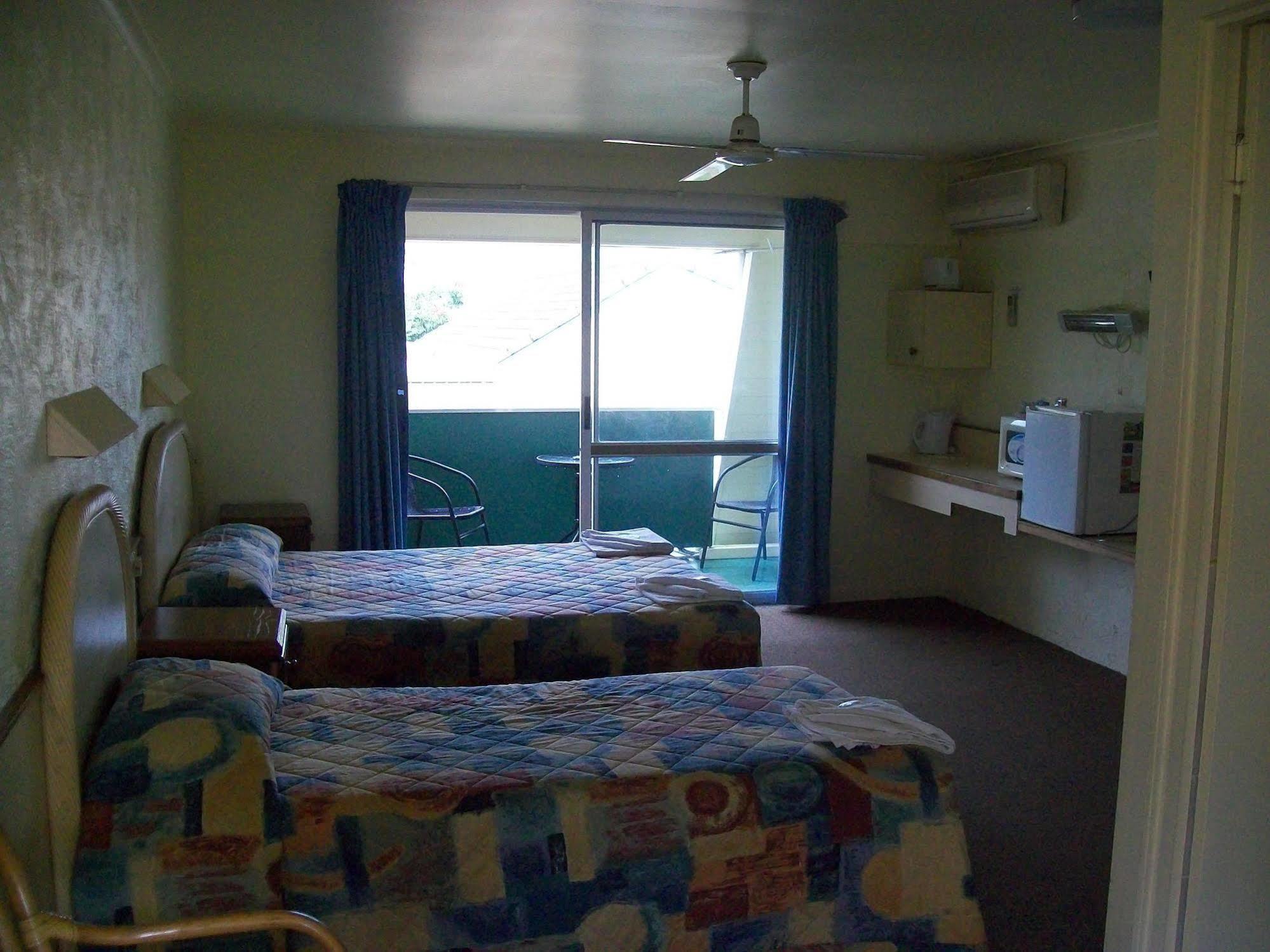 Sun Plaza Motel - Mackay Exterior foto
